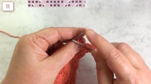 Ажурные ромбы на полотне платочной вязки / Вязание спицами.