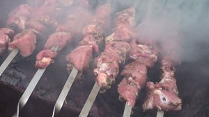 Шашлык в соусе ткемали