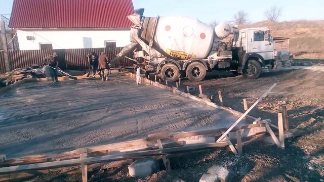 Доставка бетона на строительный обьект в Одессе！ смотреть онлайн