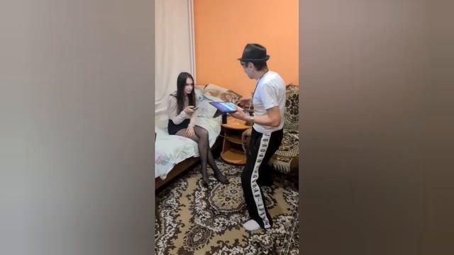 Тусовка у Гительманов,Руслан Гительман и Катя,Иришка,Безумный Паша,Олег  Монгол,