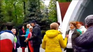 УКРАИНА  ХАРКОВ ТАНЦЫ 30.04.2023!!!!!!  ТЫ ПОДАРИЛ БУКЕТ ИЗ РОЗ И ПЕЛ МНЕ ПРО ЛЮБОВЬ!!!