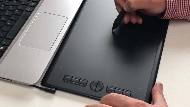 Huion Inspiroy H610X Unboxing And Review