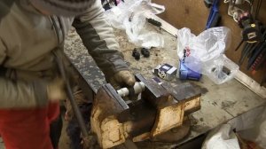 Замена втулок стоек заднего стабилизатора Опель Омега Б (OPEL Omega B)