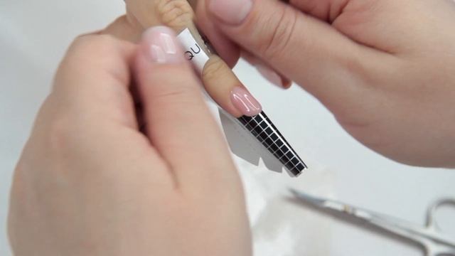 Мастер-класс CRYSTAL NAILS. Моделирование в 3 капли смотреть онлайн