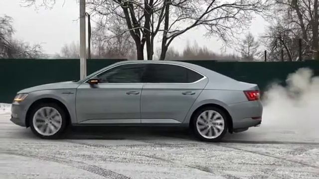 skoda superb 4x4 laurin&klement 280hp смотреть онлайн