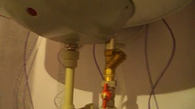 Водонагреватель Ariston Sg 80 часть 2.avi смотреть онлайн