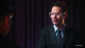 Paul Gilbert о первых уроках на гитаре и начале музыкального пути.