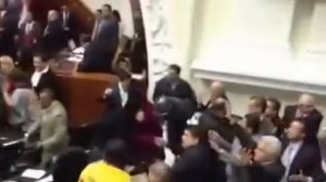 Menuda golpiza en la Asamblea Nacional de la Republica Bolivariana de Venezuela