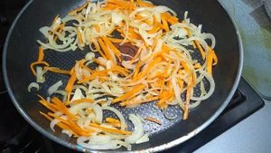 КАК  ПРИГОТОВИТЬ ФУНЧОЗУ ВКУСНО. РЕЦЕПТ ФУНЧОЗЫ С ИНДЕЙКОЙ И ОВОЩАМИ. КБЖУ – 119/5/5/13