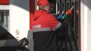 АЗС Лукойл - оплата не выходя из авто (Реклама)