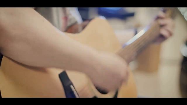 ВОТ ПОЧЕМУ YAMAHA F310 ЛУЧШАЯ ГИТАРА ДЛЯ НОВИЧКА! смотреть онлайн