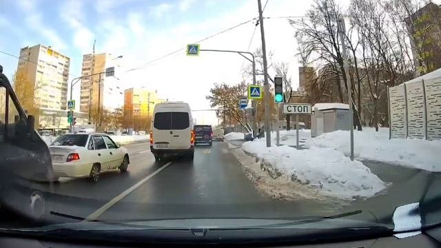 Обучение вождению - вождение с инструктором (И снова учимся, просто круговое движение)