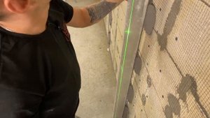 Ручная штукатурка стен с установкой маяков