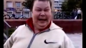 я ломал стекло,прикол,бабка