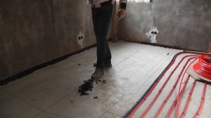Тёплый пол своими руками.Тёплый пол без денег своими руками без специального оборудования.
