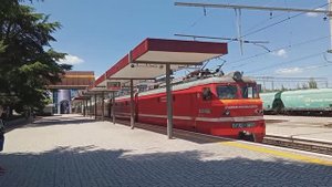 ВЛ10-1886 с поездом № 374 сообщением Симферополь – Смоленск