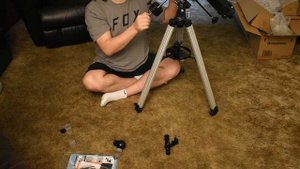 Celestron PowerSeeker80EQ - A quick review of a low priced beginner refractor Telescope!