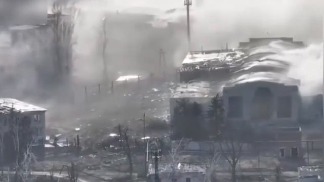 Часов Яр.
Штурмовые действия продолжаются.