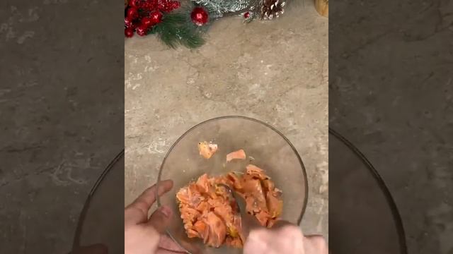 Слоеный закусочный торт из коржей Наполеон рецепт #Shorts смотреть онлайн