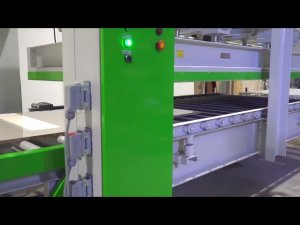 Линия облицовки (каширования) плитных материалов на основе плоского горячего пресса KP4/1