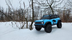 Стоковая #beluga #r1003 от #huangbo по корке снега. #wilderness