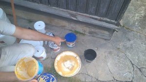Красил забор под золото
