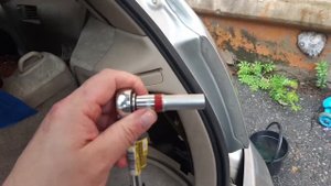 T.Gaia видеобзор как снять задний стапарь габарит.