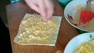 Сосиски в лаваше с необычным дополнением