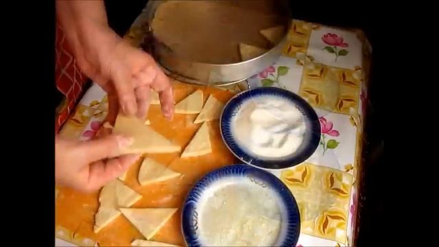 Тающее во рту с карамельной корочкой печенье из слоёного теста