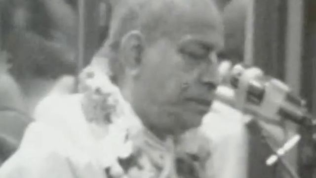 Шрила Прабхупада - Киртан . смотреть онлайн