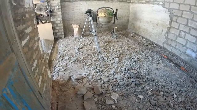 Черновая стяжка в гараж.