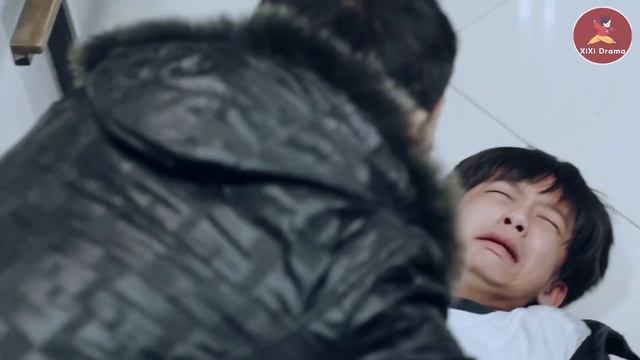 流浪男孩錯信朋友引狼入室，為了保護女醫生的狗，被歹徒一刀捅在肚子上！ep35