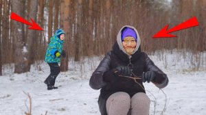 Зачем ПРИШЛА Няня БАБУЛЯ? Рома НЕ ХОЧЕТ Слушаться! Куда ПРОПАЛ Хелпик в РЕАЛЬНОЙ ЖИЗНИ? 7+