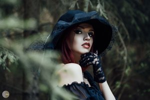 Колдунья На краю леса на краю земли