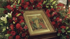 Христос Воскрес! Христос Воскрес! Повсюду благовест гудит,...