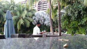 MaRleY life in Pullman oceanview sanya Bay resort and spa