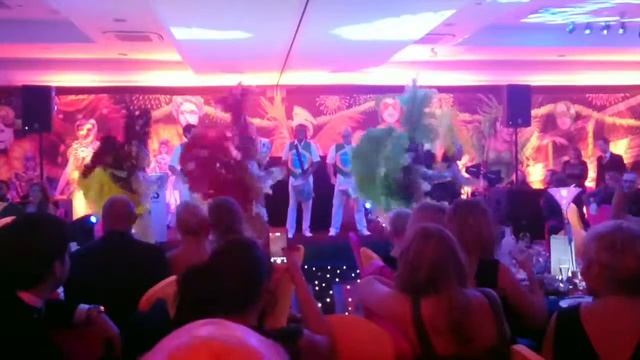 Brazilian Dancers - Live Performance смотреть онлайн