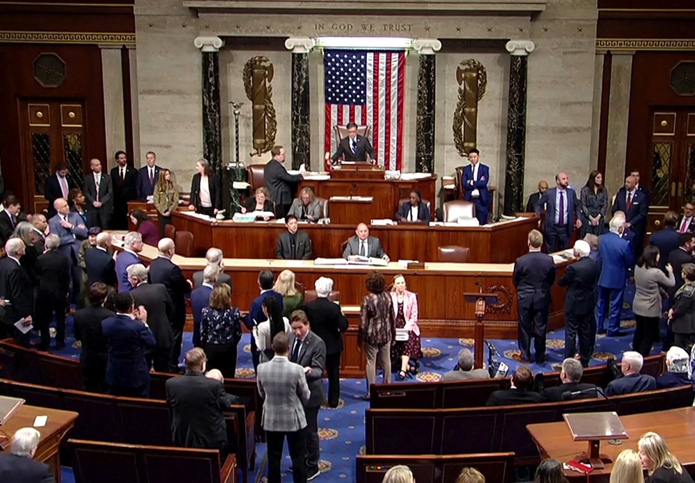 Голосование о помощи Украине в Конгрессе обернулось скандалом / События на ТВЦ