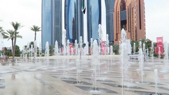 Abu Dhabi - Etihad Towers, Emirates Palace, Heritage Village, Capital Gate смотреть онлайн