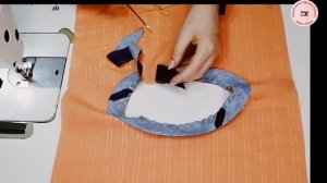 Пришиваем к горловине косую бейку. МК 3.