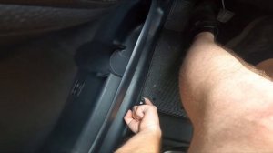 How to Open Gas Tank in Hyundai ix35 ( 2010 – 2015 ) | Unlock Fuel Filler