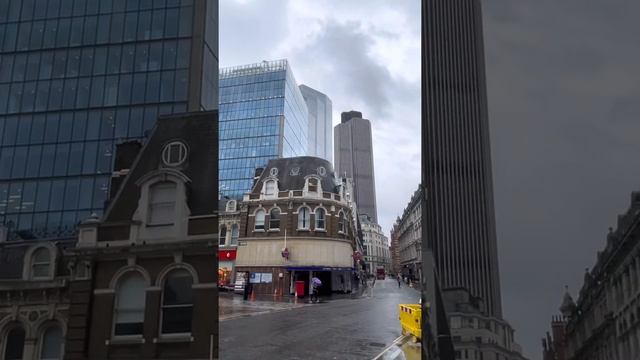 #Shorts | Liverpool Street Station | City of London | 4K Walk 2021