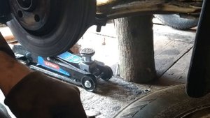 Замена рулевого наконечника своими руками за 10 минут .VW GOLF 4 bora_ oktavia