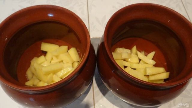 Жаркое из курицы, картошки и грибов