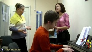 Урок вокала.Присядка в помощь интонированию.Спасибо, музыка, тебе!