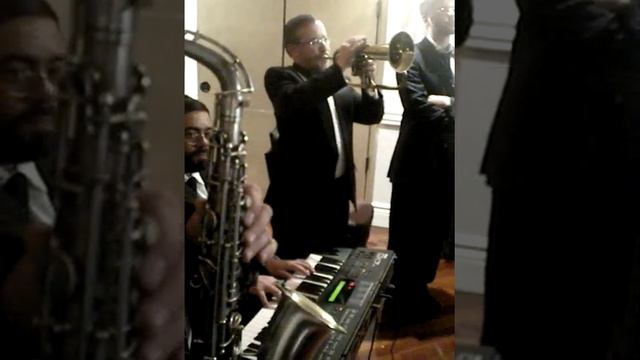 Kol Dvash Orchestras Chupa Music смотреть онлайн