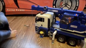 Автокран MAN Bruder. Обзор, плюсы и минусы игрушки (читайте в описании). Где купить.