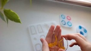 Создаю украшения из эпоксидной смолы