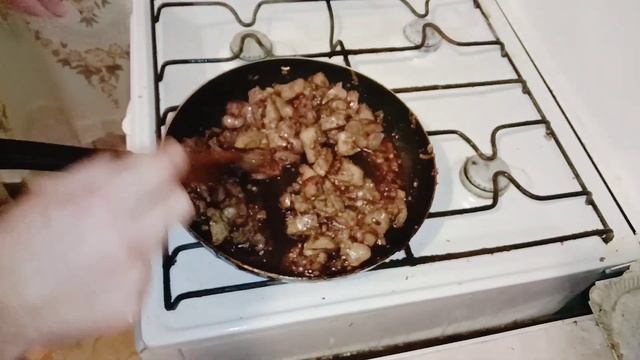 6 порций за 250 рублей | рецепт нежнейшей куриной печени в сливочно-сырном соусе