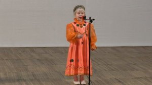 "Кукареку-петушок" Поет Даша Попова(5 лет) первое выступление на сцене.